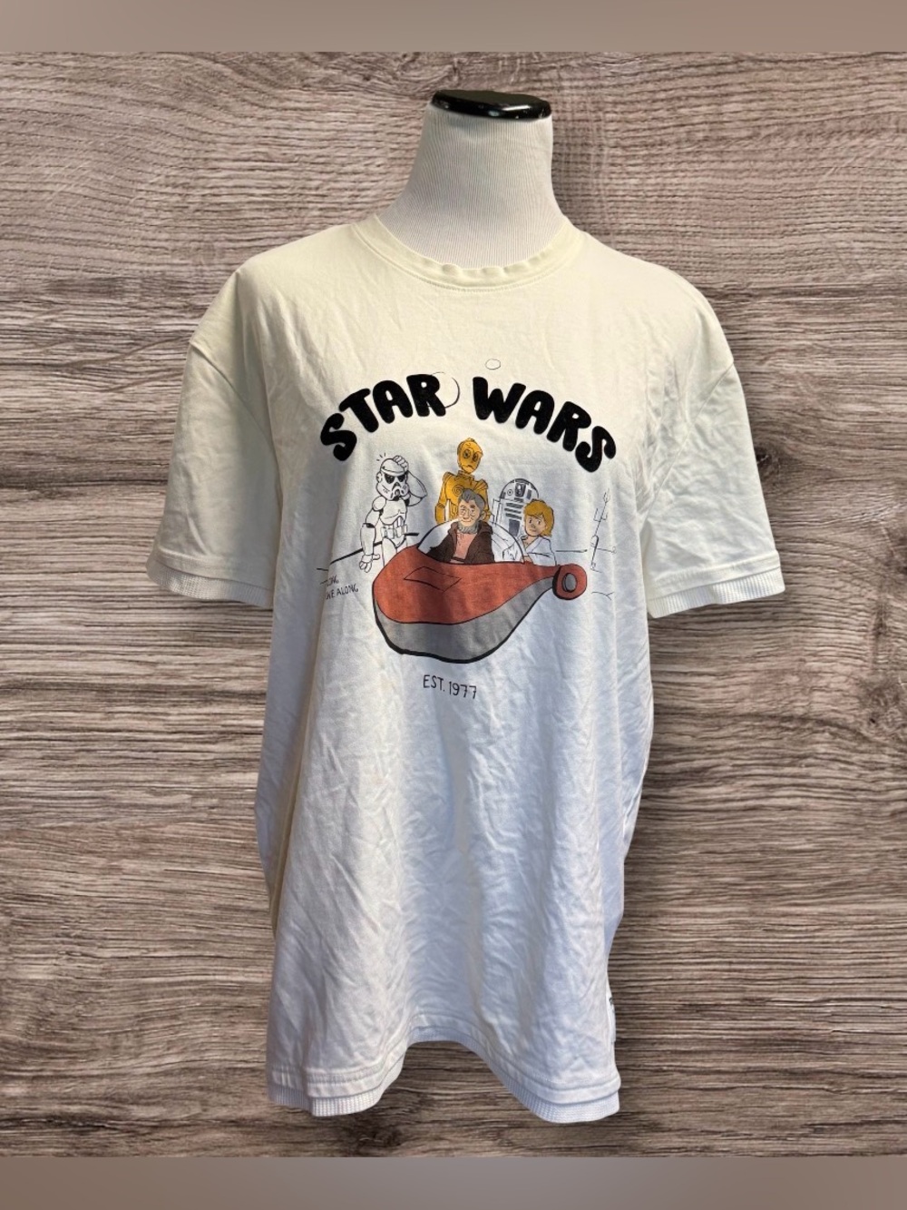 Disney Star Wars Move Along Est. 1977 ivory graphic t-shirt retro